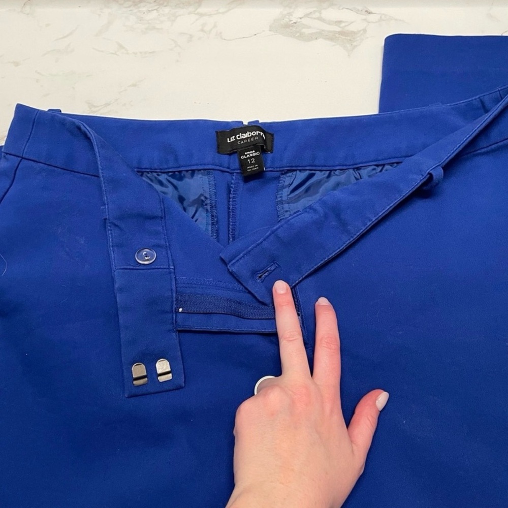 🥳 7/$10!! Blue Liz Claiborne Capri Pants - Picture 4 of 6
